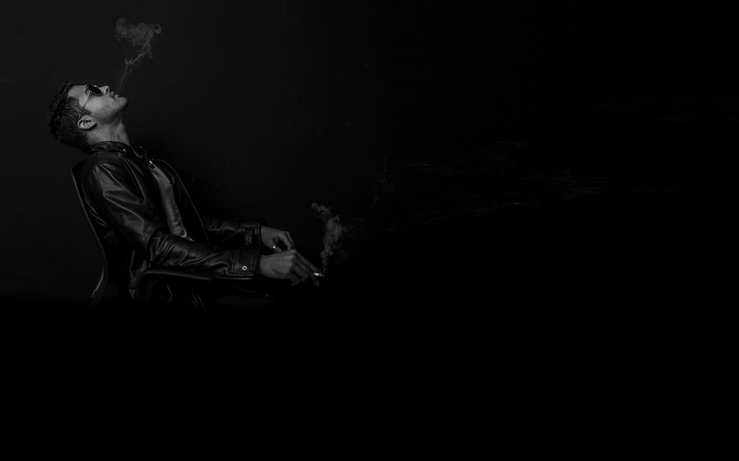 421Store logo – premium online smoke shop for smoking accessories