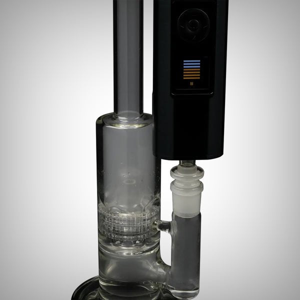 Arizer Solo III V2.0 connected in an inverted position to a glass water pipe