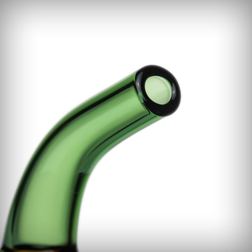Close-up of green glass mouthpiece on the MJ Arsenal Jack O'Ripper Blunt Bubbler