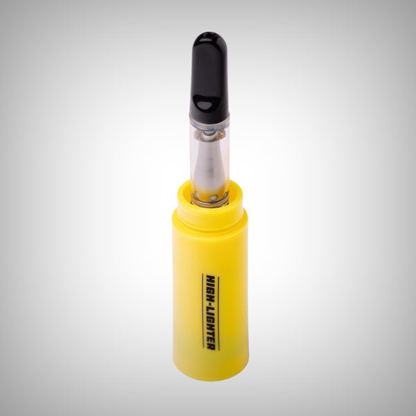 Close-up of the BIGFUN! High-Lighter 510 Battery and cartridge connection