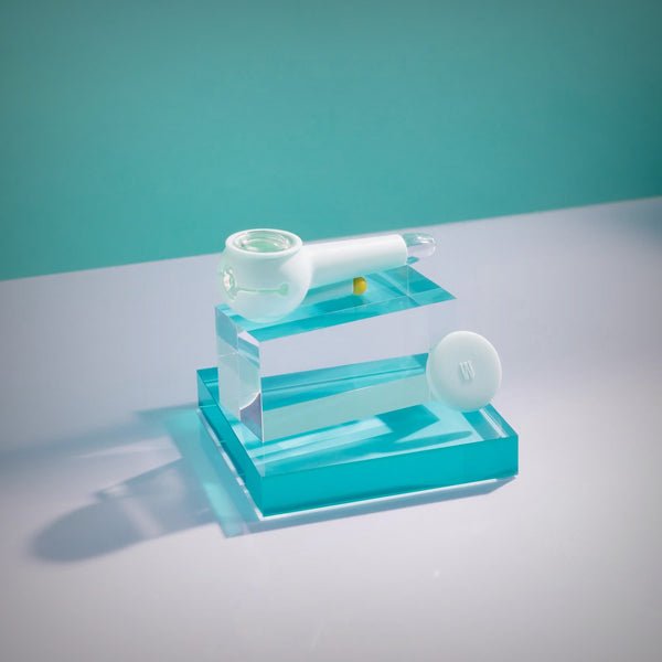 Light blue The Pipe by Weday with silicone cover and integrated cap closed
