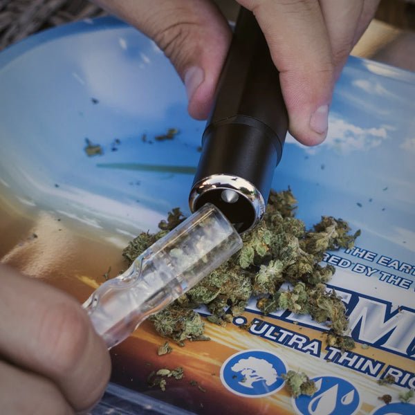 Linx Saber portable herb vape device