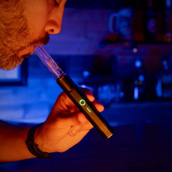 Linx Saber vaporizer with metal body design