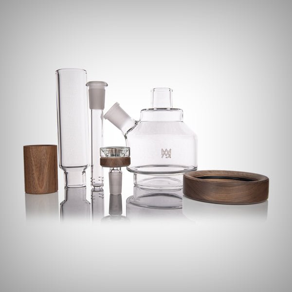 MJ Arsenal Alpine Series Palisade with streamlined mouthpiece and clear water chamber