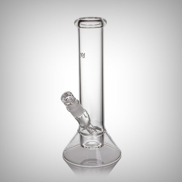 Ergonomic design of the MJ Arsenal Laguna water pipe