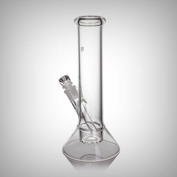 Side view of the MJ Arsenal Laguna water pipe