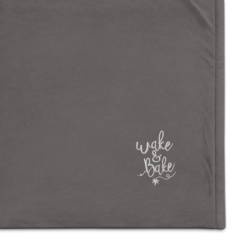 Wake N Bake Blanket - Premium sherpa blanket by 421Store | | 421Store online smoke shop